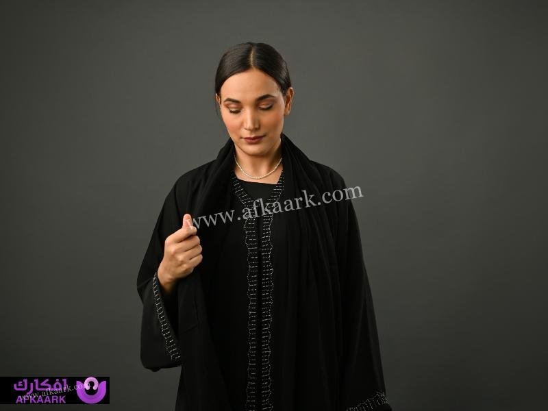 ما هو رؤية العباءة السوداء في المنام عند ابن سيرين؟