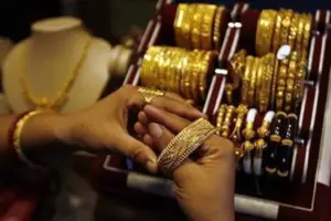 ما هو تأويل ابن سيرين لتفسير حلم الاساور للمتزوجة؟
